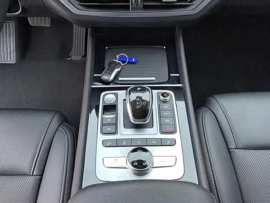 BYD Tang New Energy — миниатюра 16