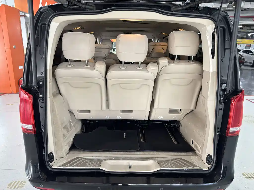 Mercedes-Benz V-Class — миниатюра 21