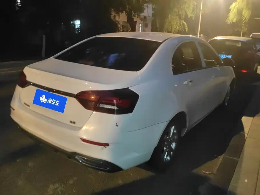 Geely Emgrand — миниатюра 3