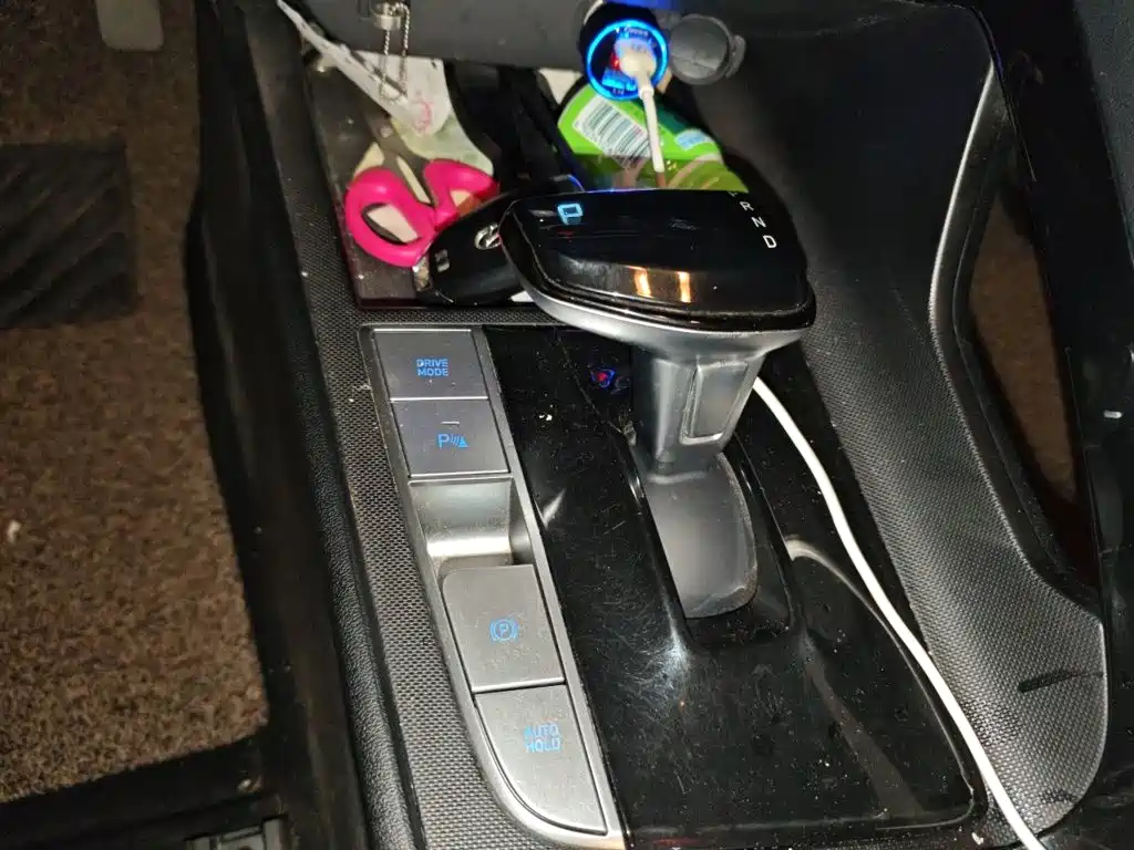 Hyundai Elantra — миниатюра 10