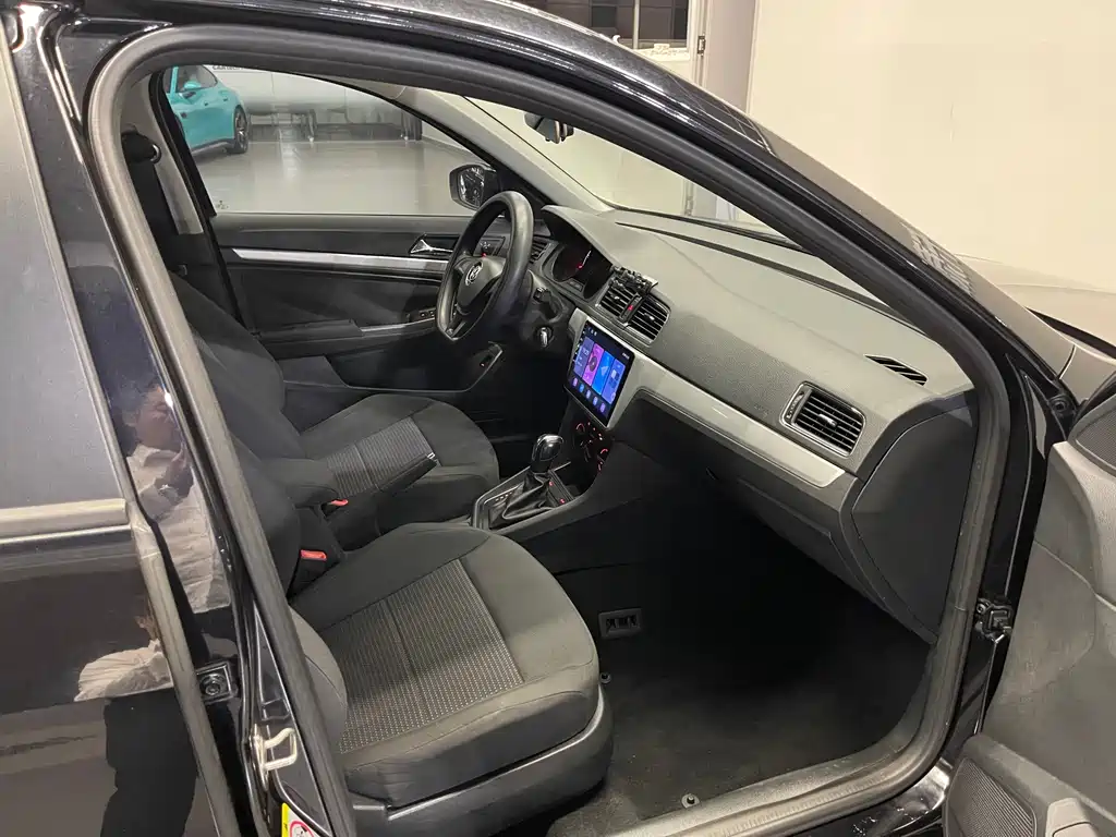 Volkswagen Lavida — миниатюра 23