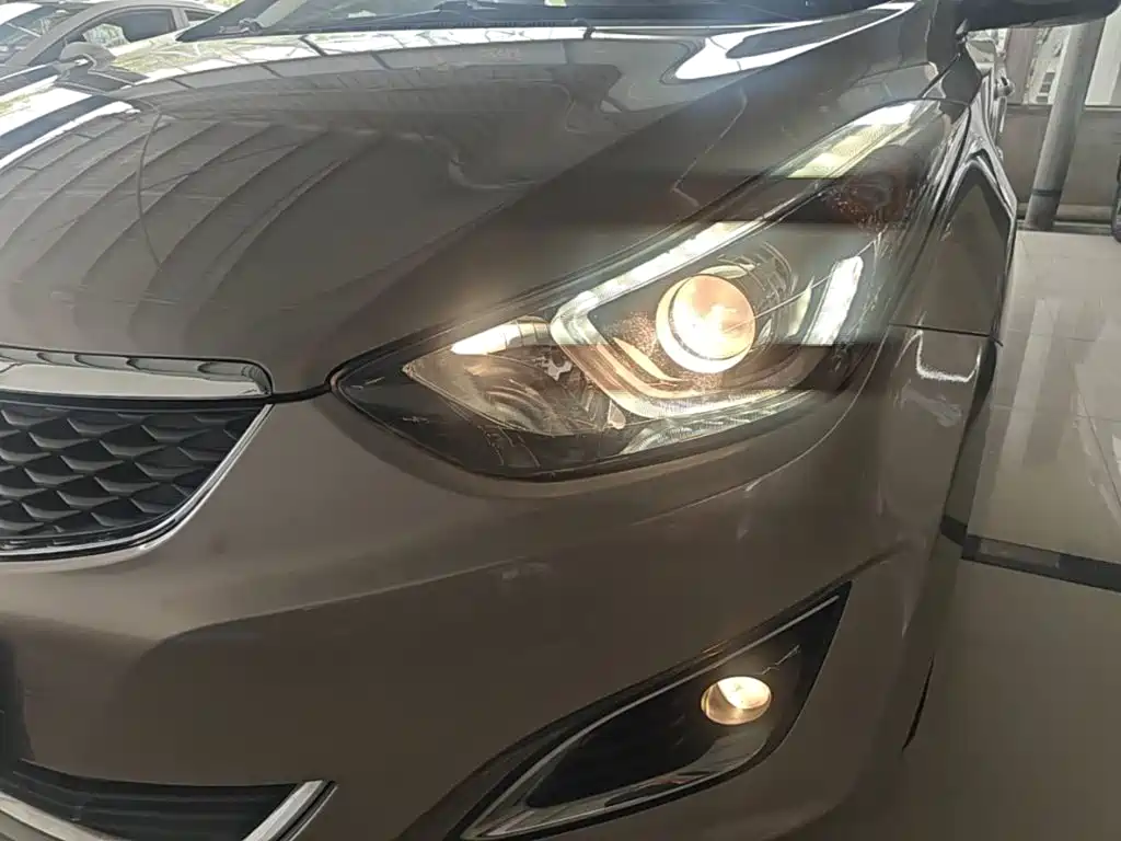 Hyundai Elantra Langdong — миниатюра 24