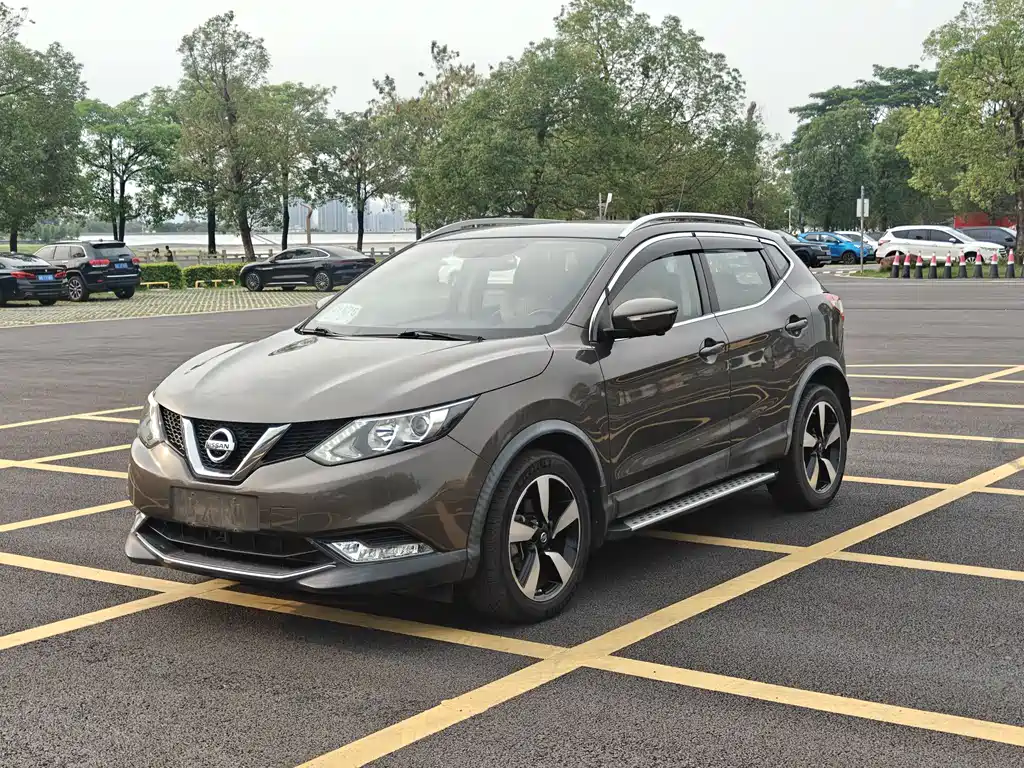 Купить Nissan Qashqai