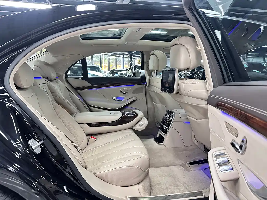 Mercedes-Benz S-Class — миниатюра 13