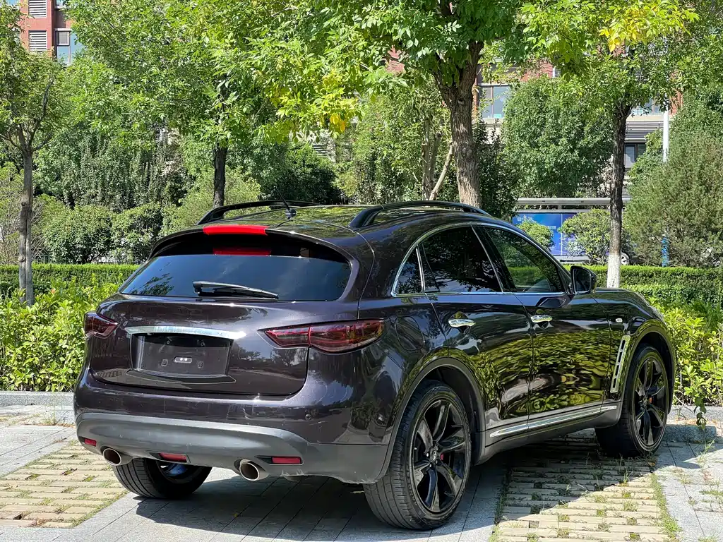 Infiniti FX — миниатюра 4