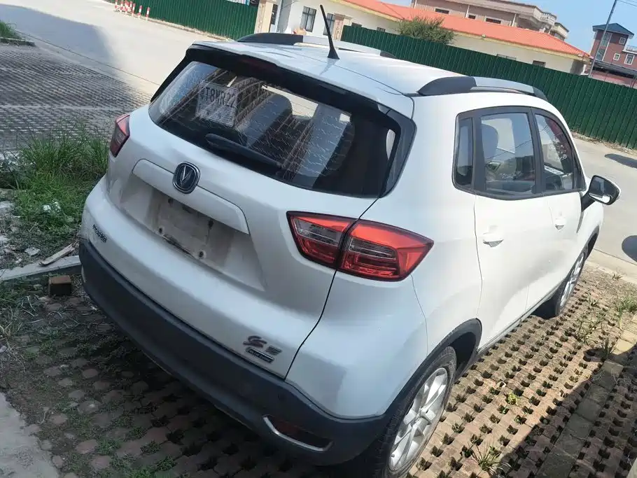 Changan CS15 — миниатюра 3