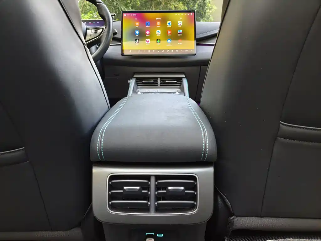 BYD Seal 06 DM-i Touring — миниатюра 12