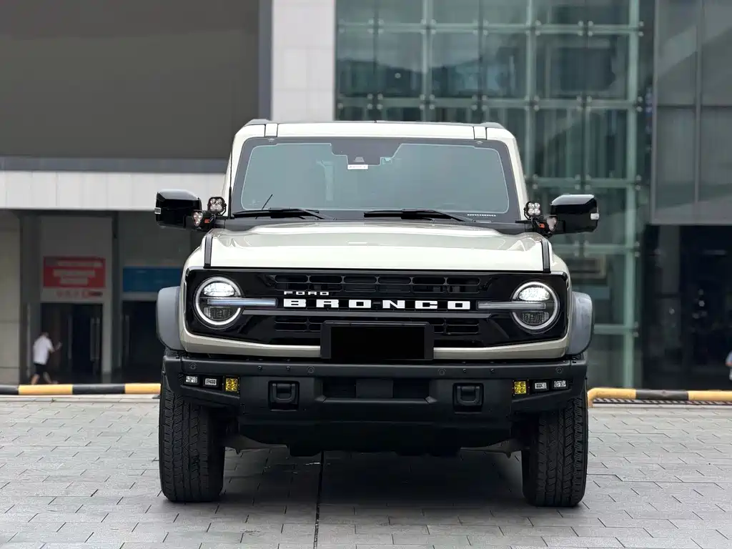 Ford Bronco