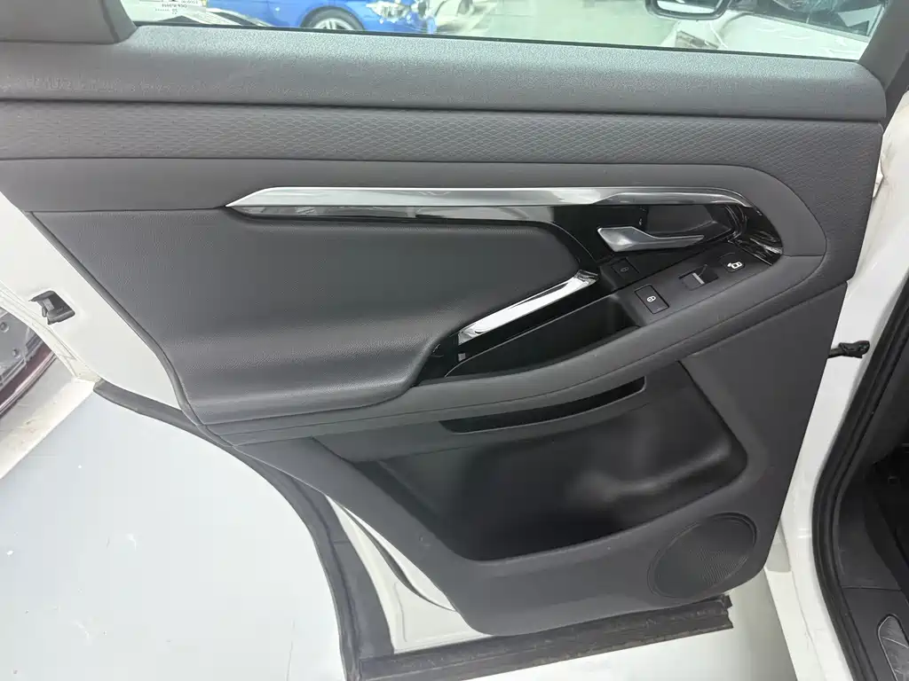 Land Rover Evoque — миниатюра 15