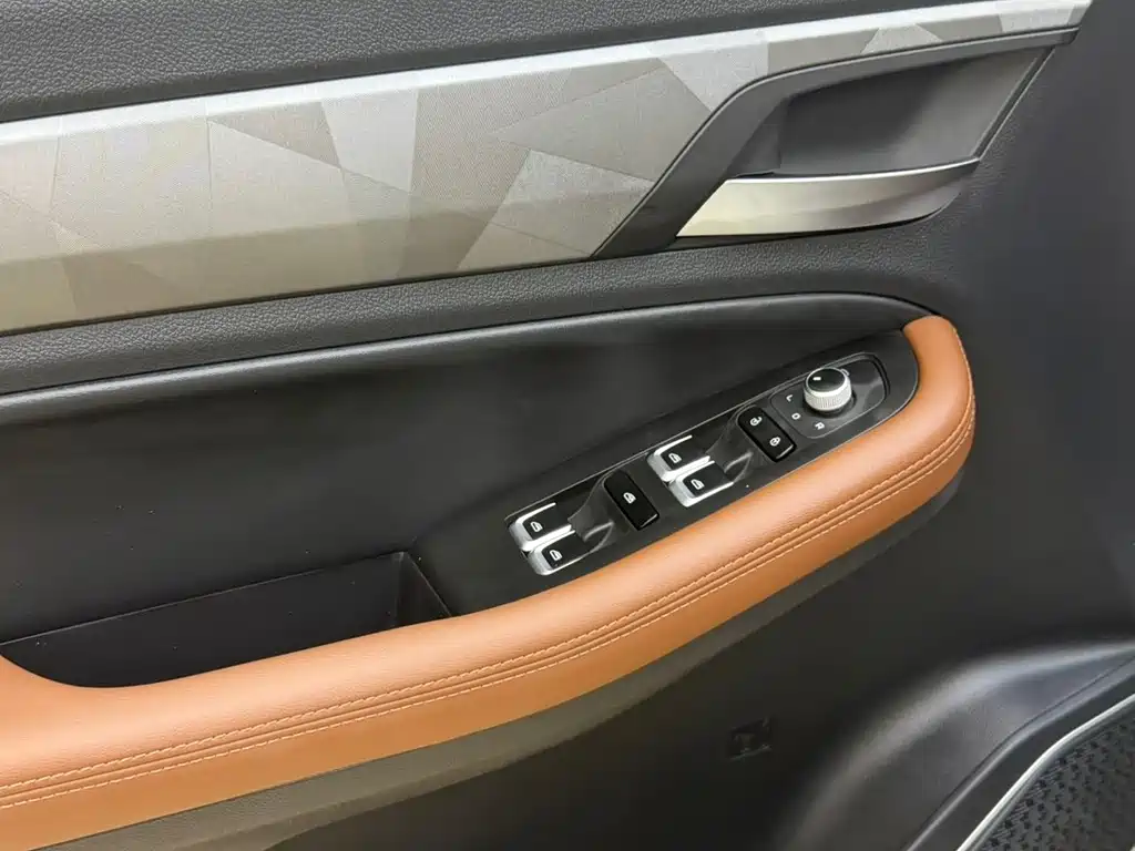 Geely Vision X6 — миниатюра 10