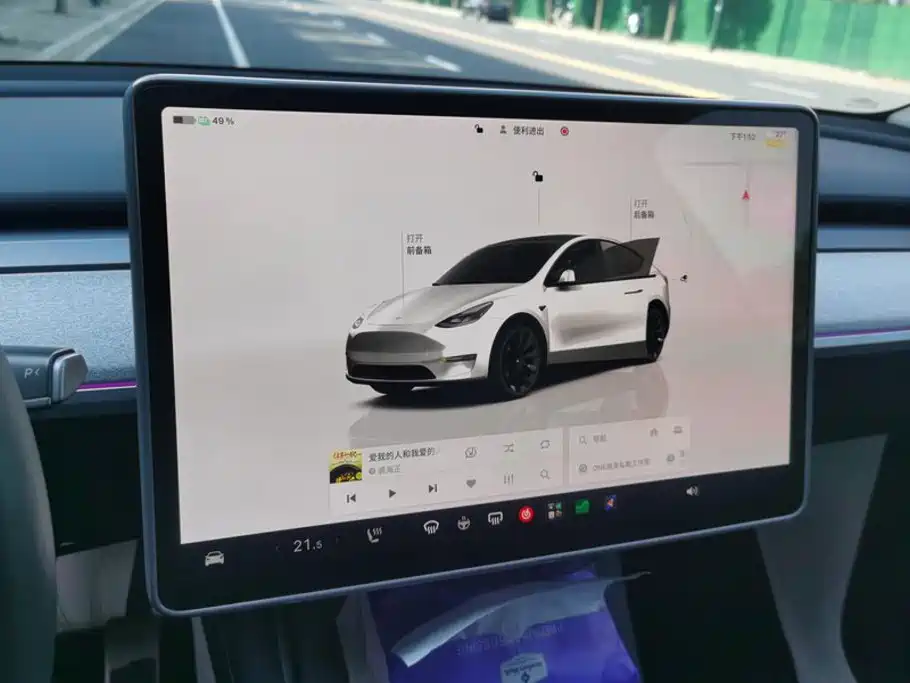 Tesla Model Y — миниатюра 14