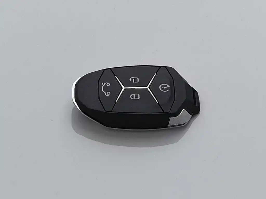 Lynk & Co 02 Hatchback — миниатюра 19