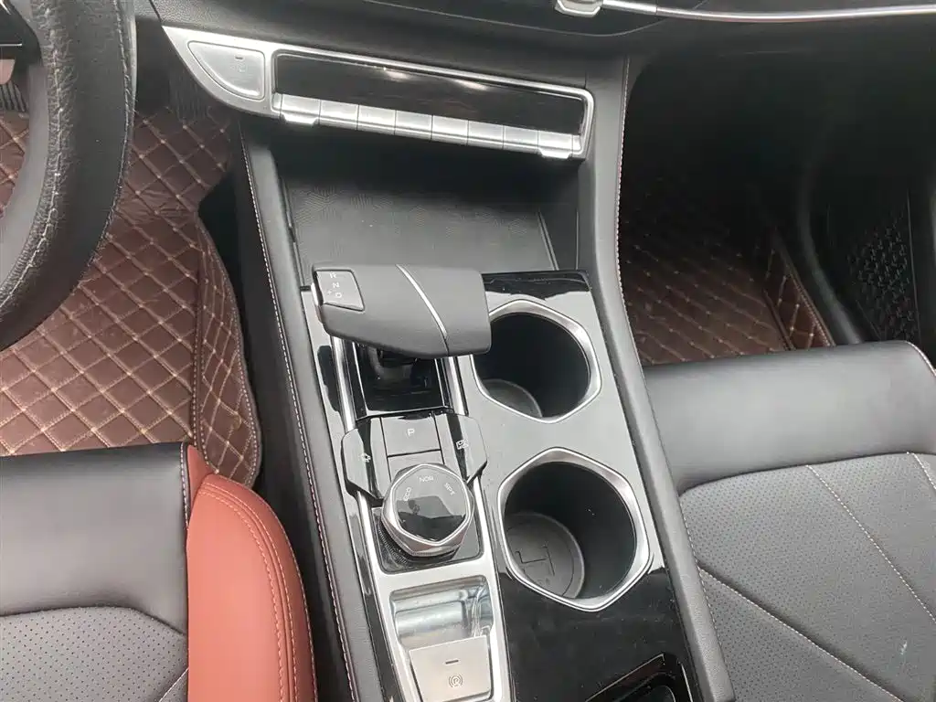 Changan Eado 2023 Enjoy PLUS NE 1.4T GDI DCT Luxury
