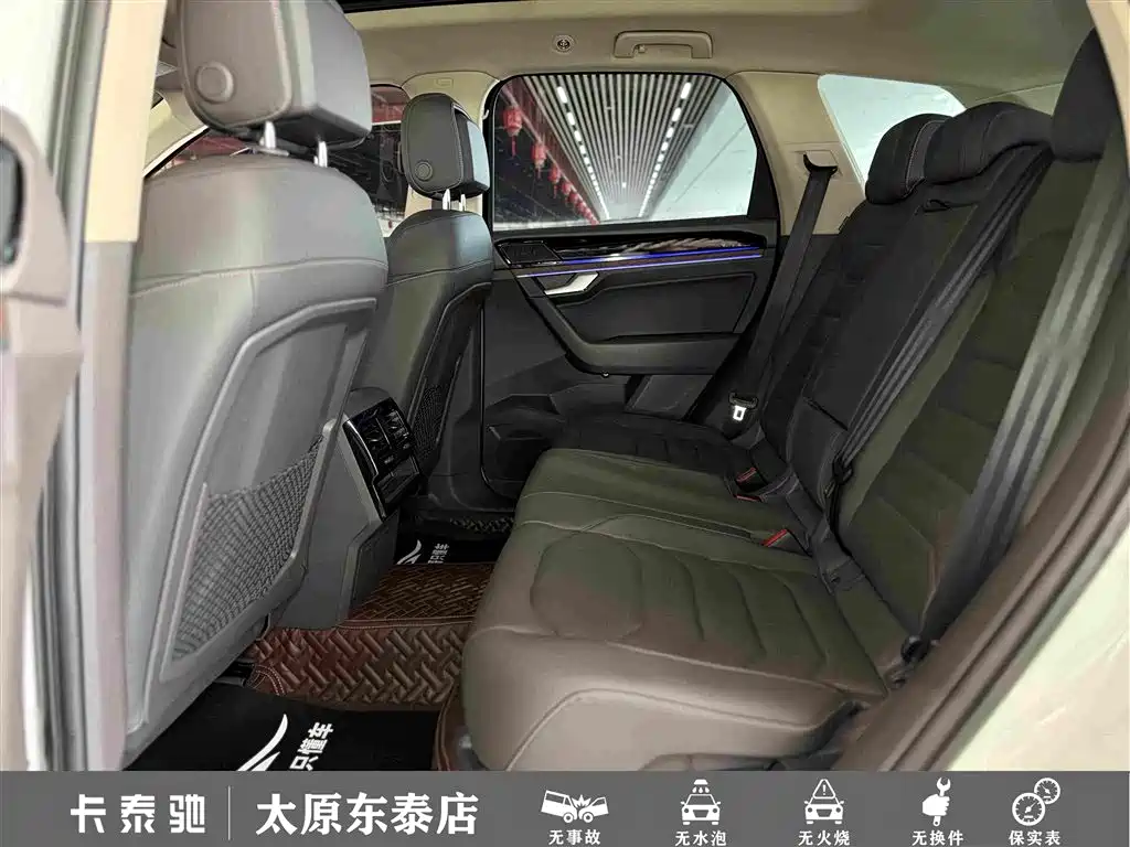 Volkswagen Touareg — миниатюра 5