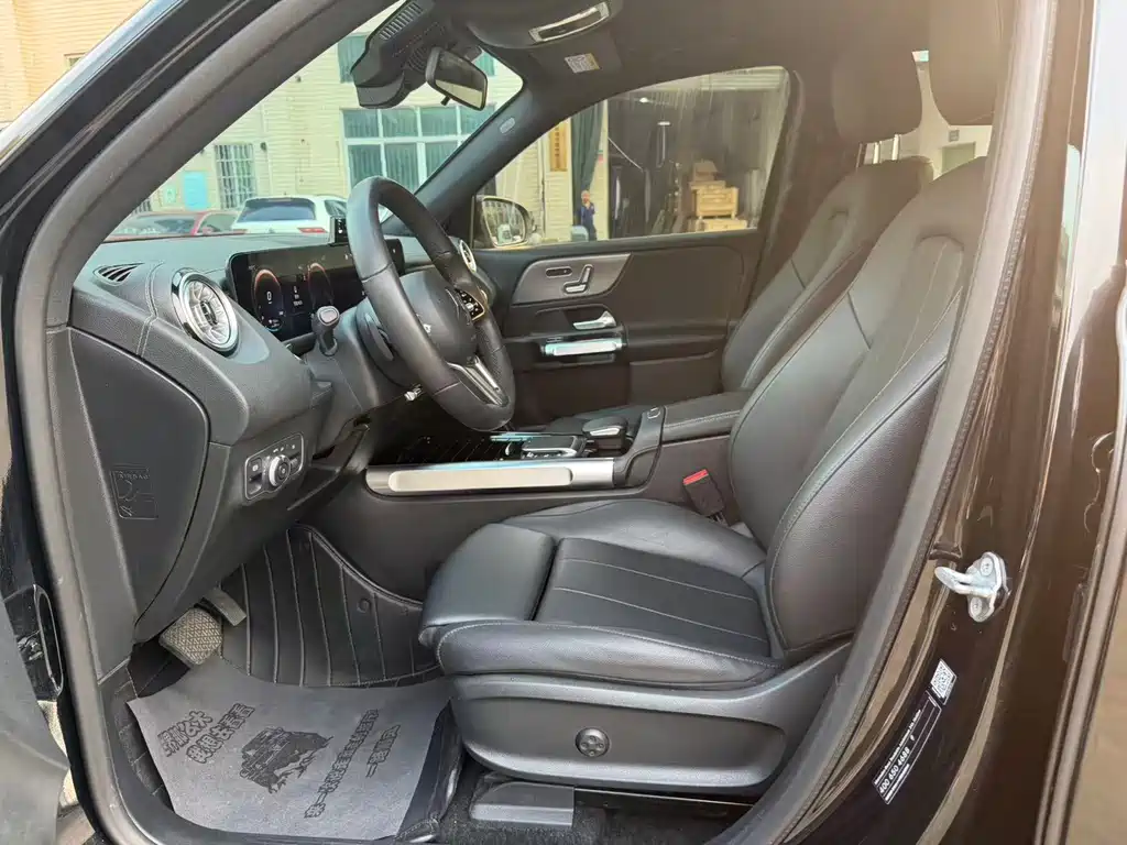 Mercedes-Benz EQB — миниатюра 4
