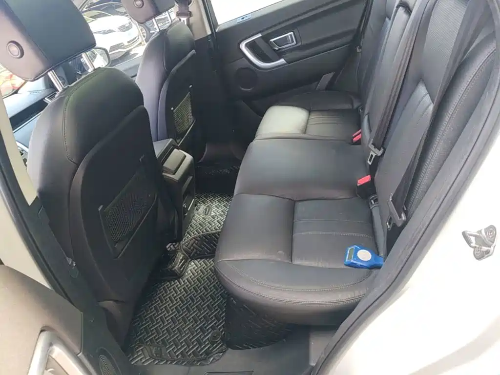 Land Rover Discovery Sport — миниатюра 17