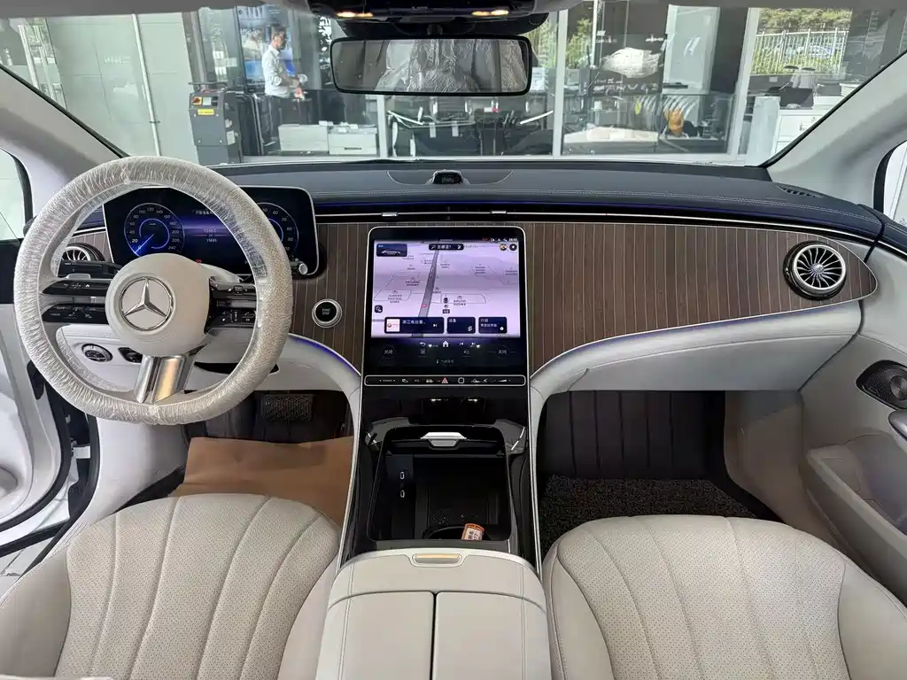 Mercedes-Benz EQE — миниатюра 6