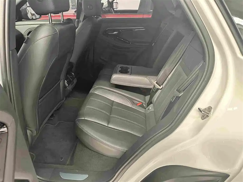 Land Rover Evoque — миниатюра 13