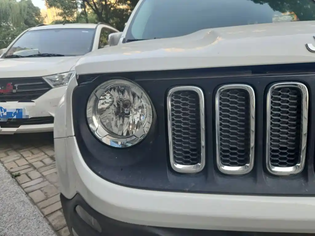 Jeep Renegade — миниатюра 7