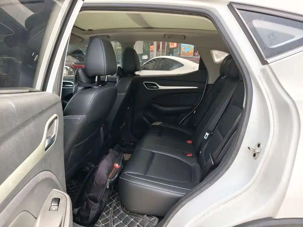 MG ZS — миниатюра 7