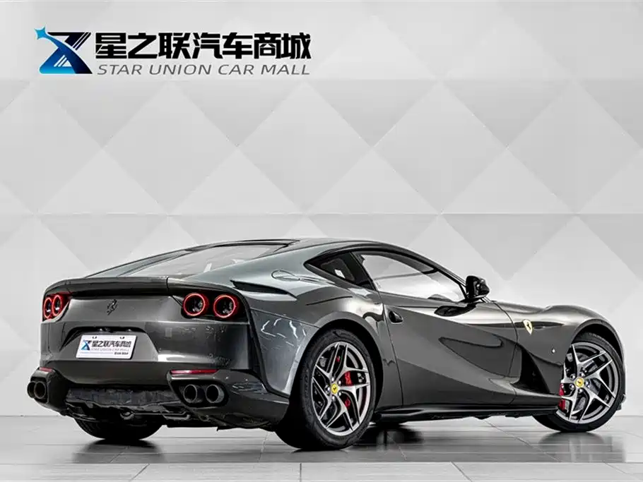 Ferrari 812 2017 6.5L Superfast
