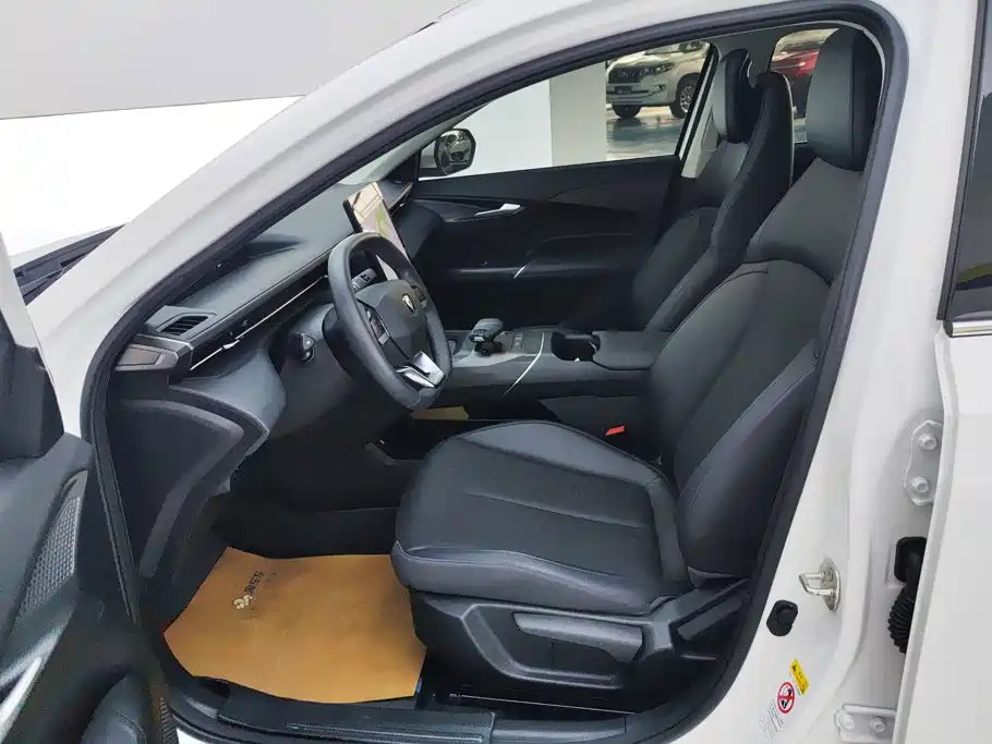 Changan Eado — миниатюра 9