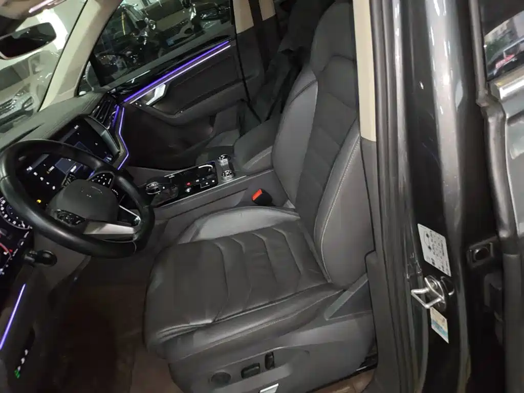 Volkswagen Touareg — миниатюра 15