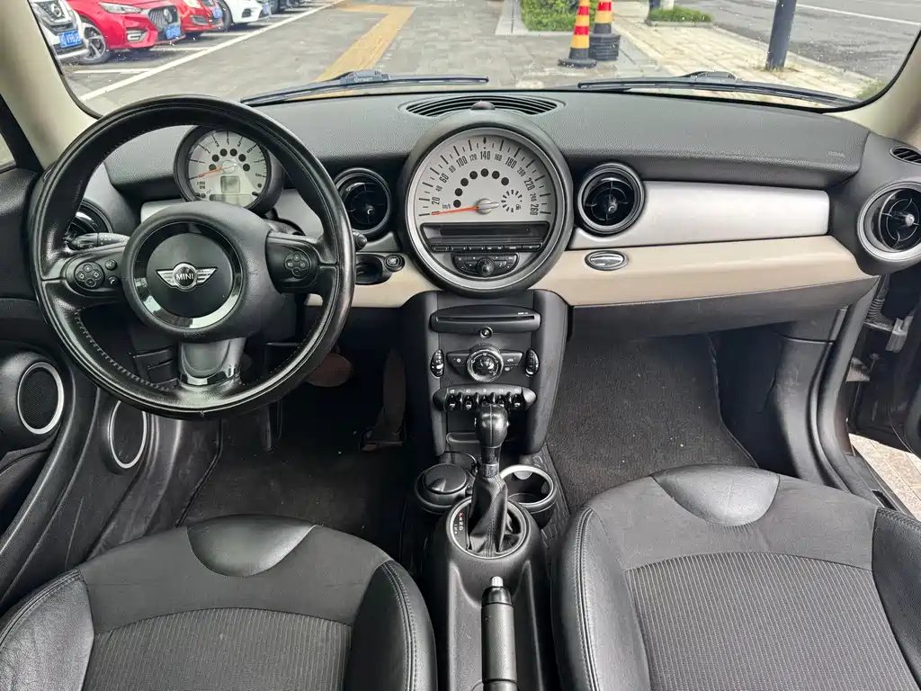 MINI Mini Clubman — миниатюра 13