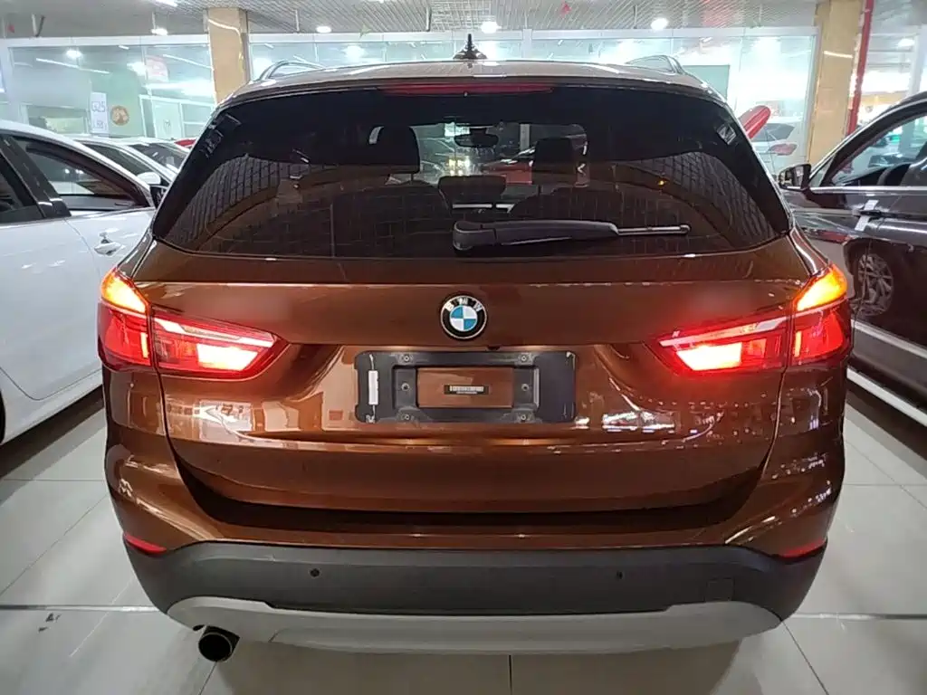 BMW X1 — миниатюра 6