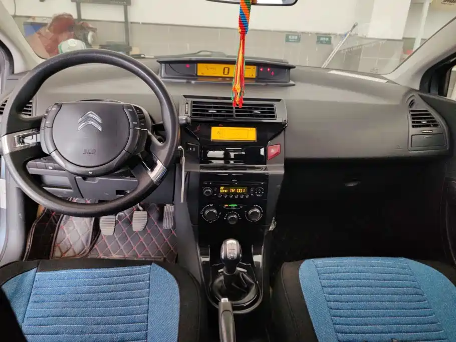 Citroen C-Quatre — миниатюра 12