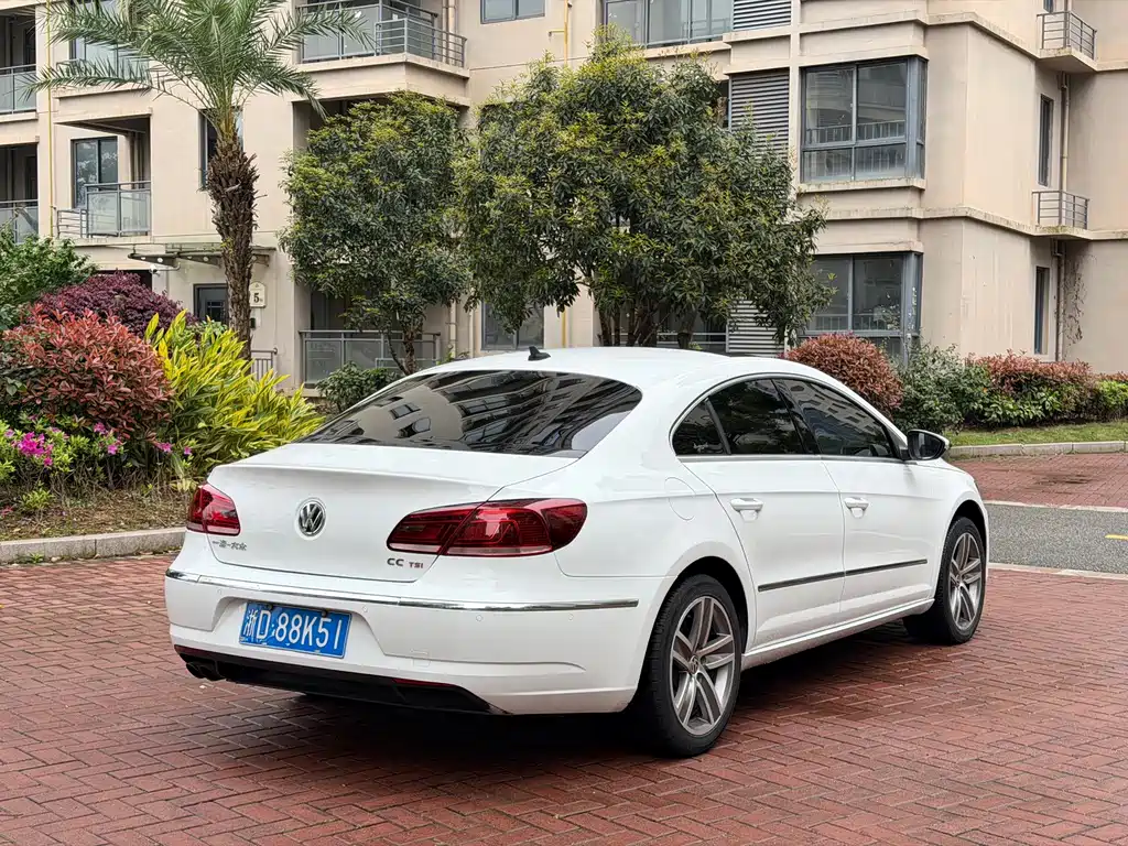 Volkswagen CC — миниатюра 4