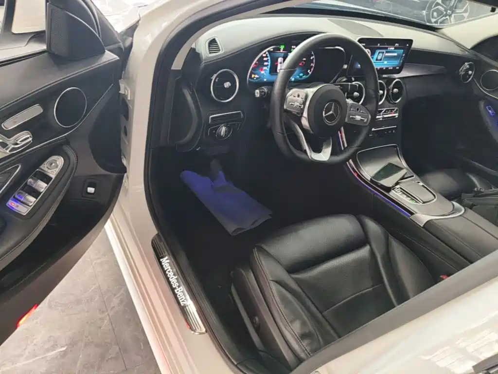 Mercedes-Benz C-Class — миниатюра 16