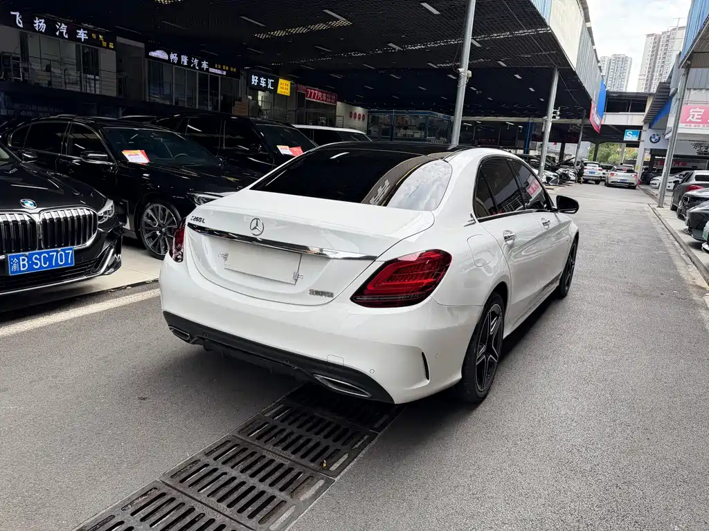 Mercedes-Benz C-Class — миниатюра 4