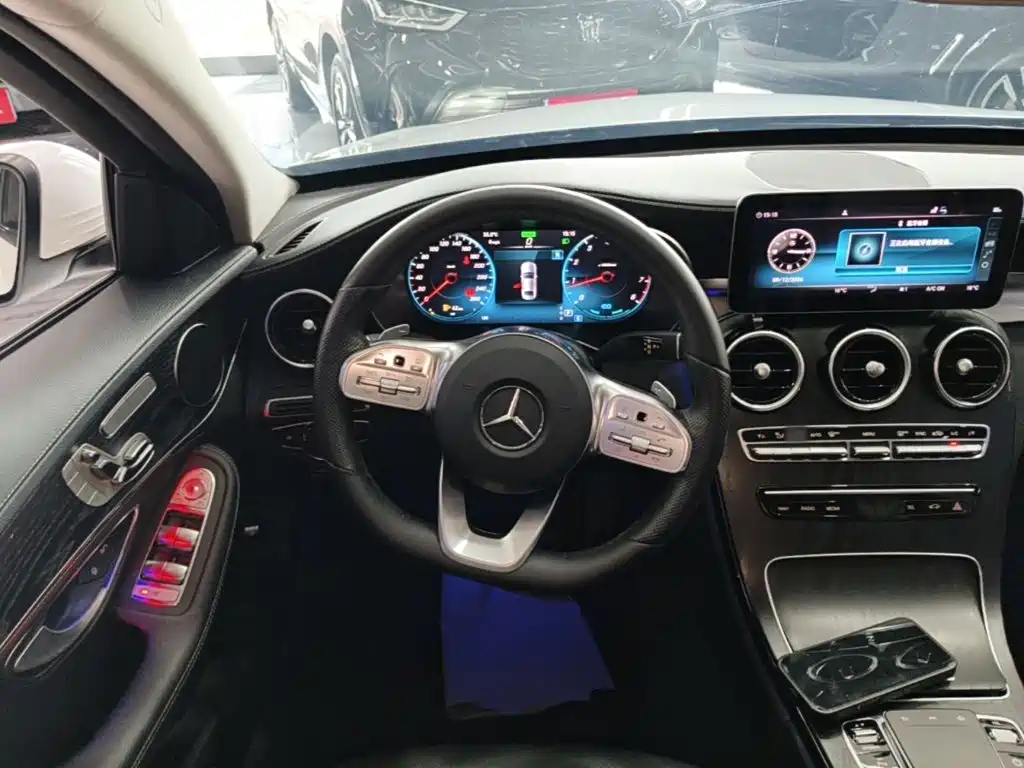 Mercedes-Benz C-Class — миниатюра 11