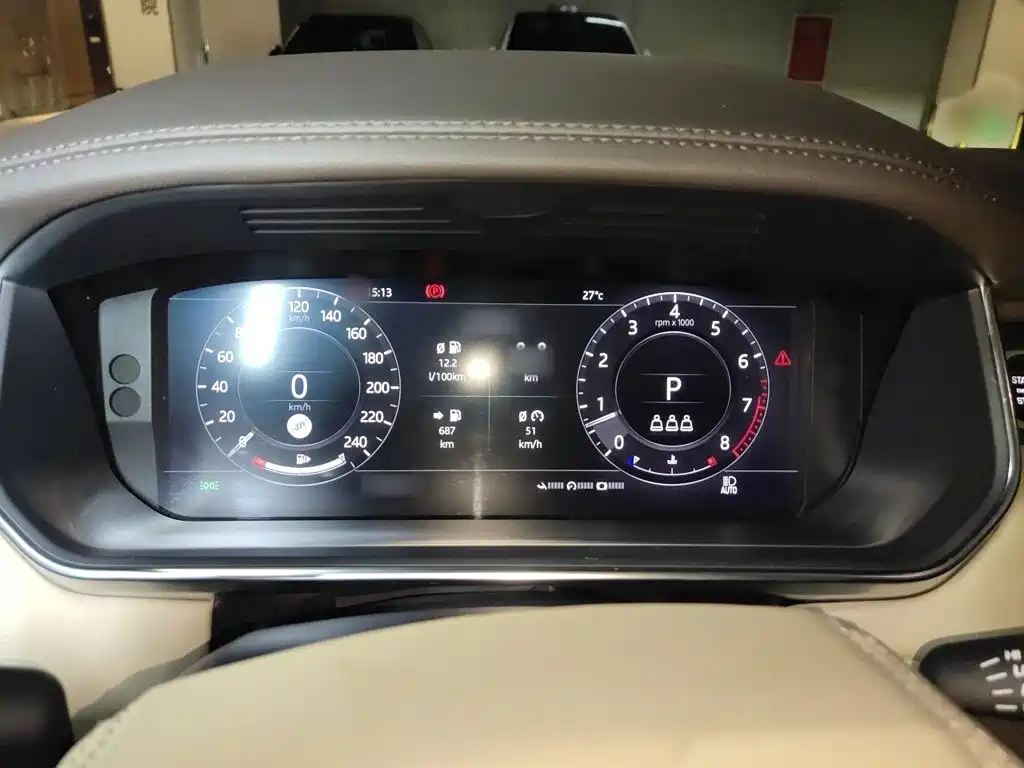 Land Rover Range Rover — миниатюра 4