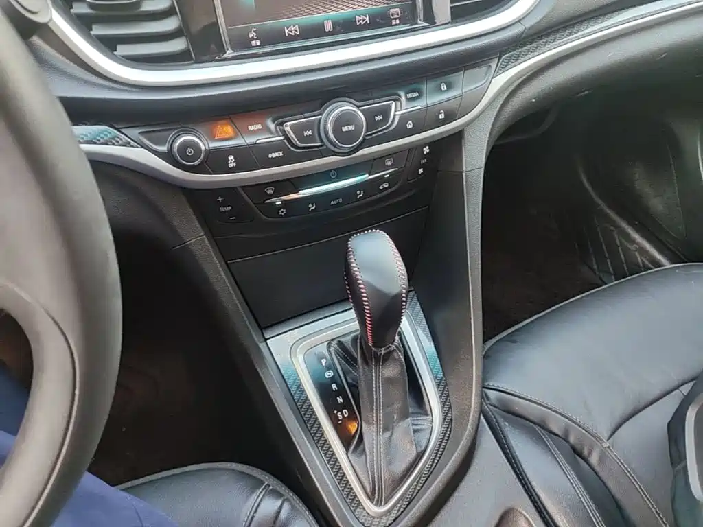 Buick Excelle — миниатюра 14