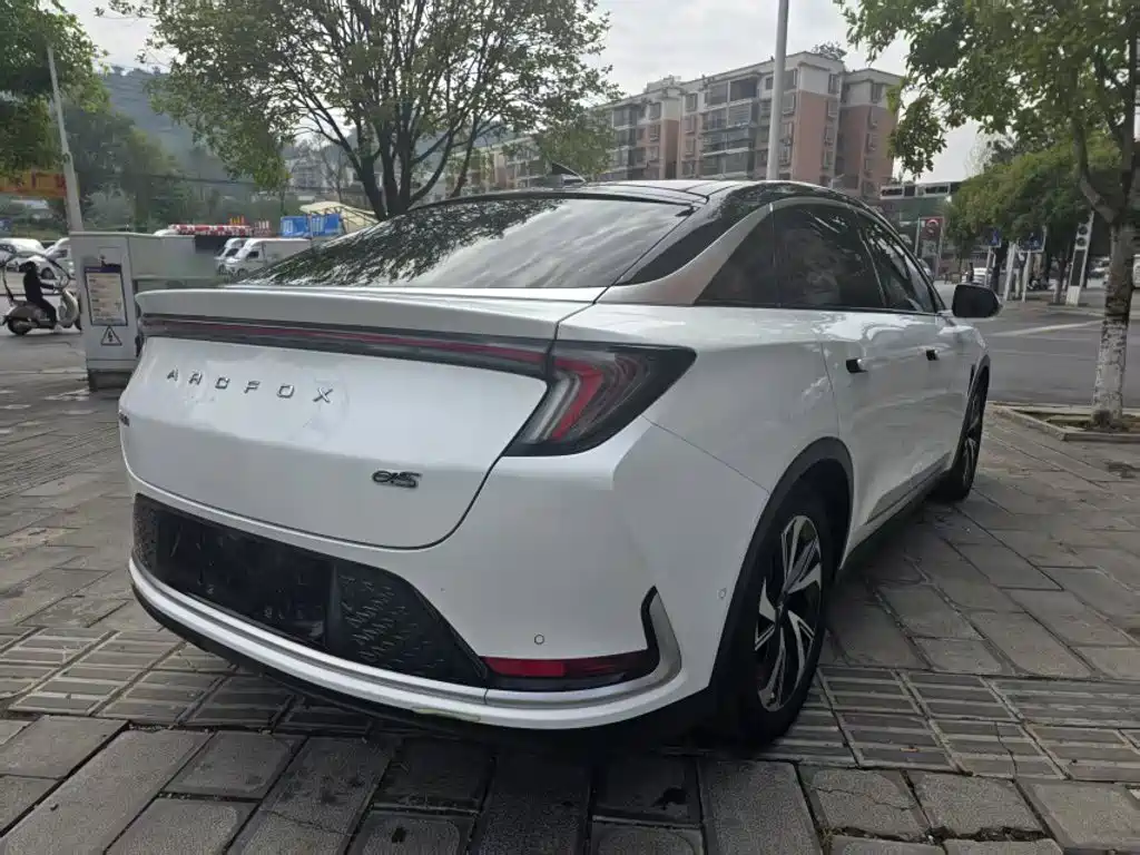 ARCFOX Alpha S — миниатюра 18