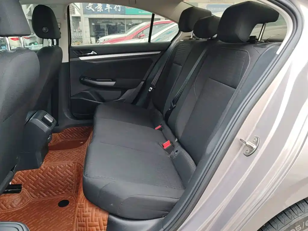 Volkswagen Bora — миниатюра 17