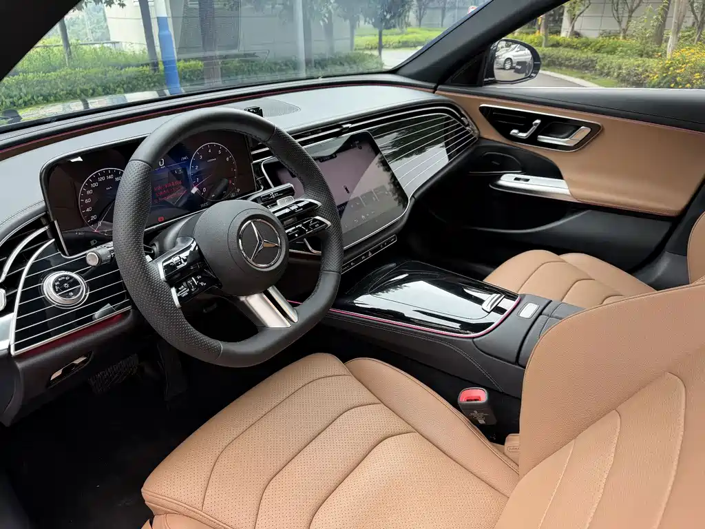 Mercedes-Benz E-Class — миниатюра 4