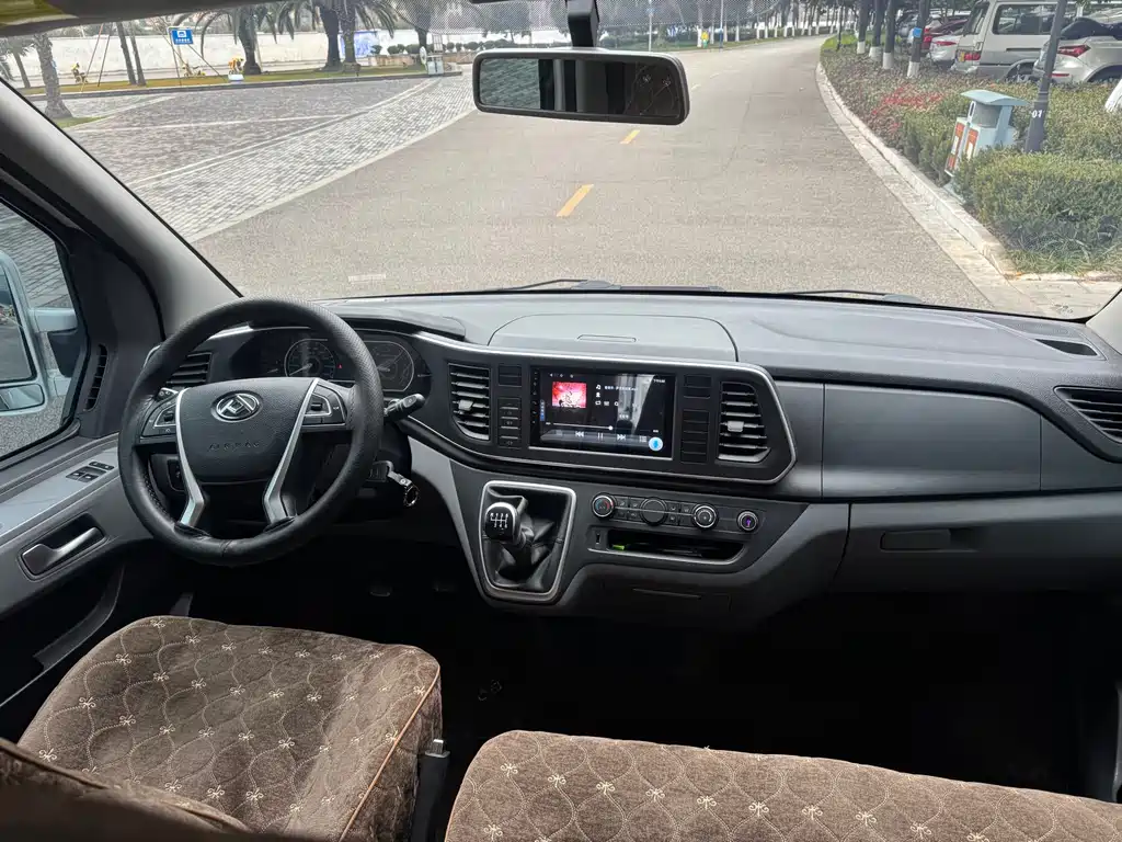 SAIC MAXUS XINTU V80