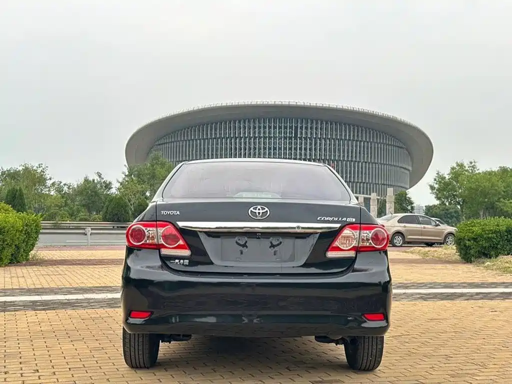 Toyota Corolla — миниатюра 5