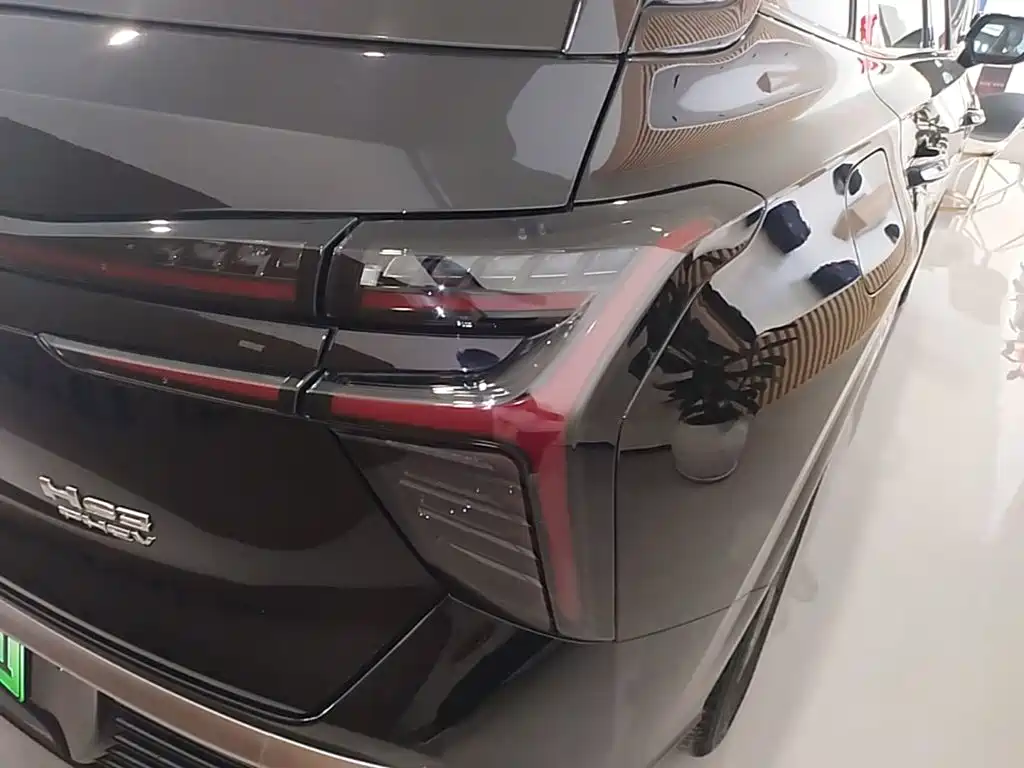 Hongqi Hongqi HS3 PHEV — миниатюра 8