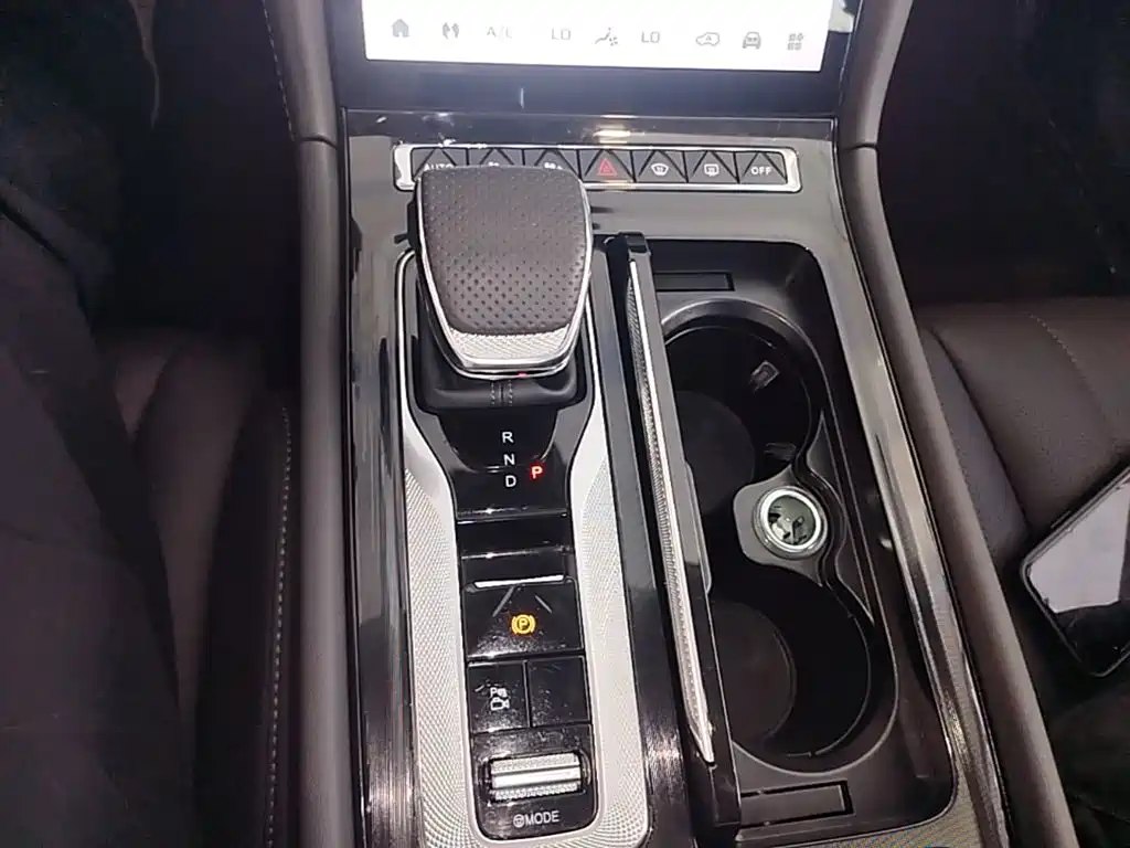 Hongqi Hongqi H5 PHEV — миниатюра 14