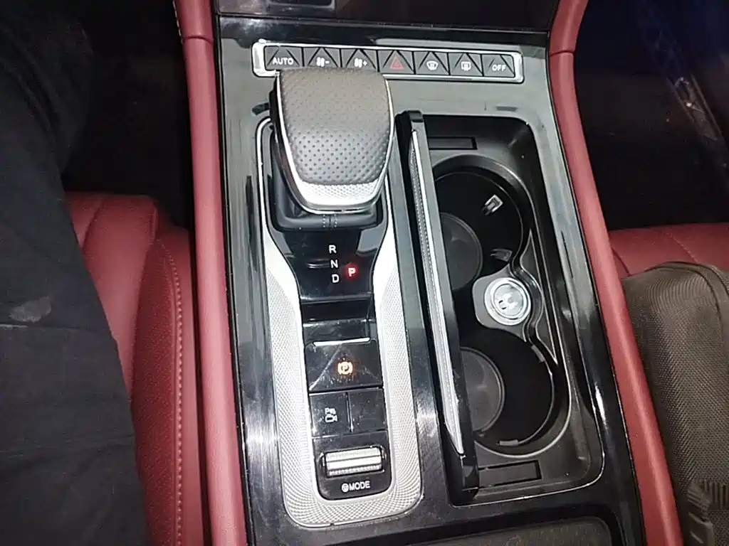 Hongqi Hongqi H5 PHEV — миниатюра 14