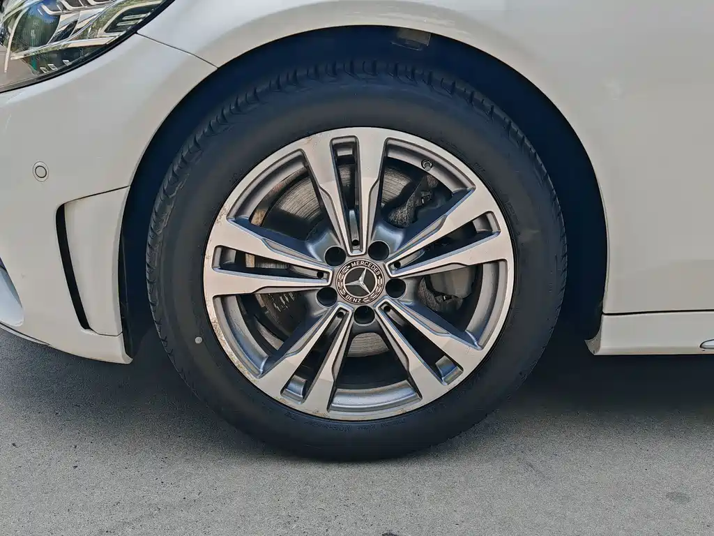 Mercedes-Benz C-Class — миниатюра 14