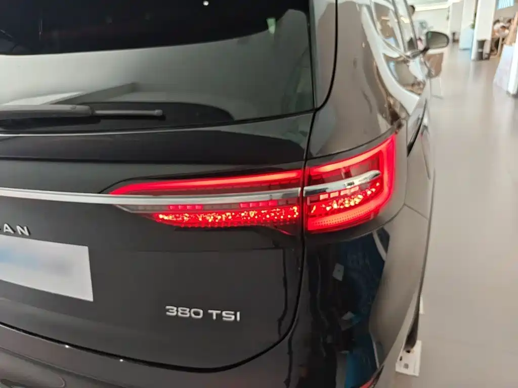 Volkswagen Viloran 2024 380TSI Luxury