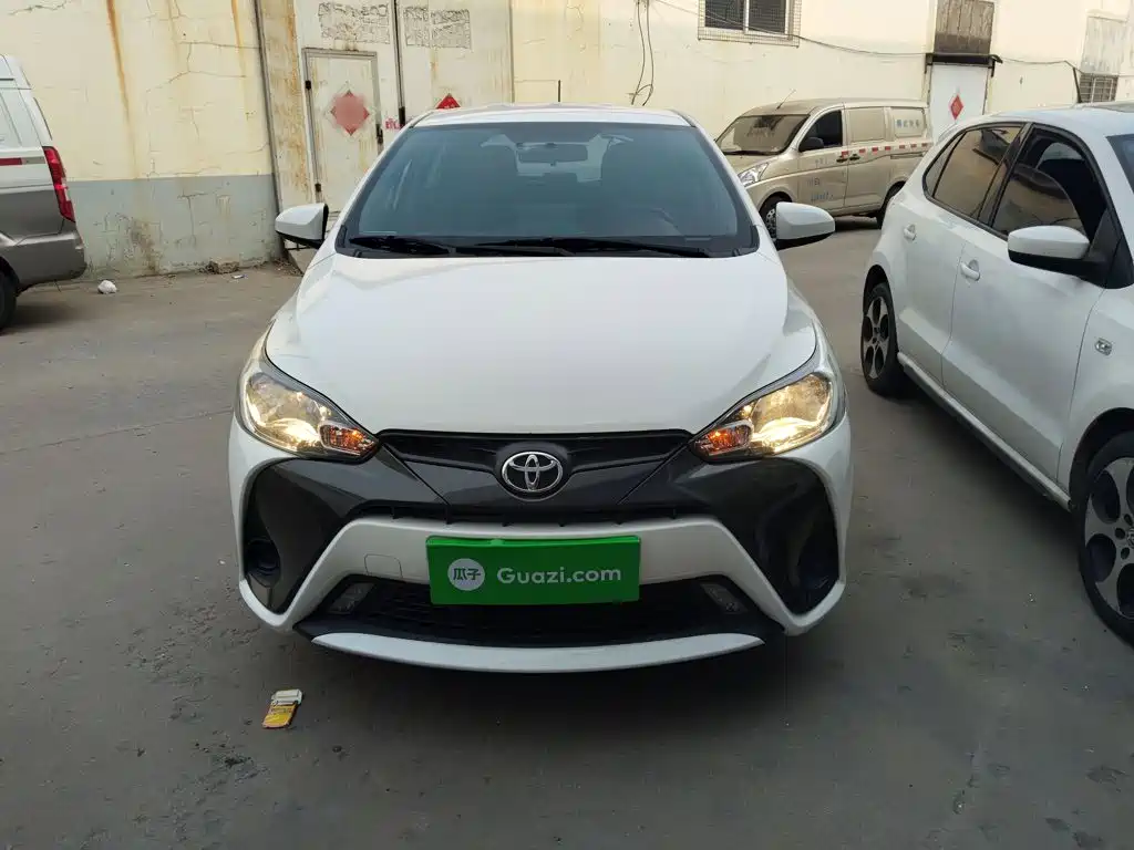 Toyota Yaris L — миниатюра 3