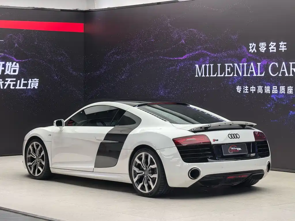 Audi R8 — миниатюра 6