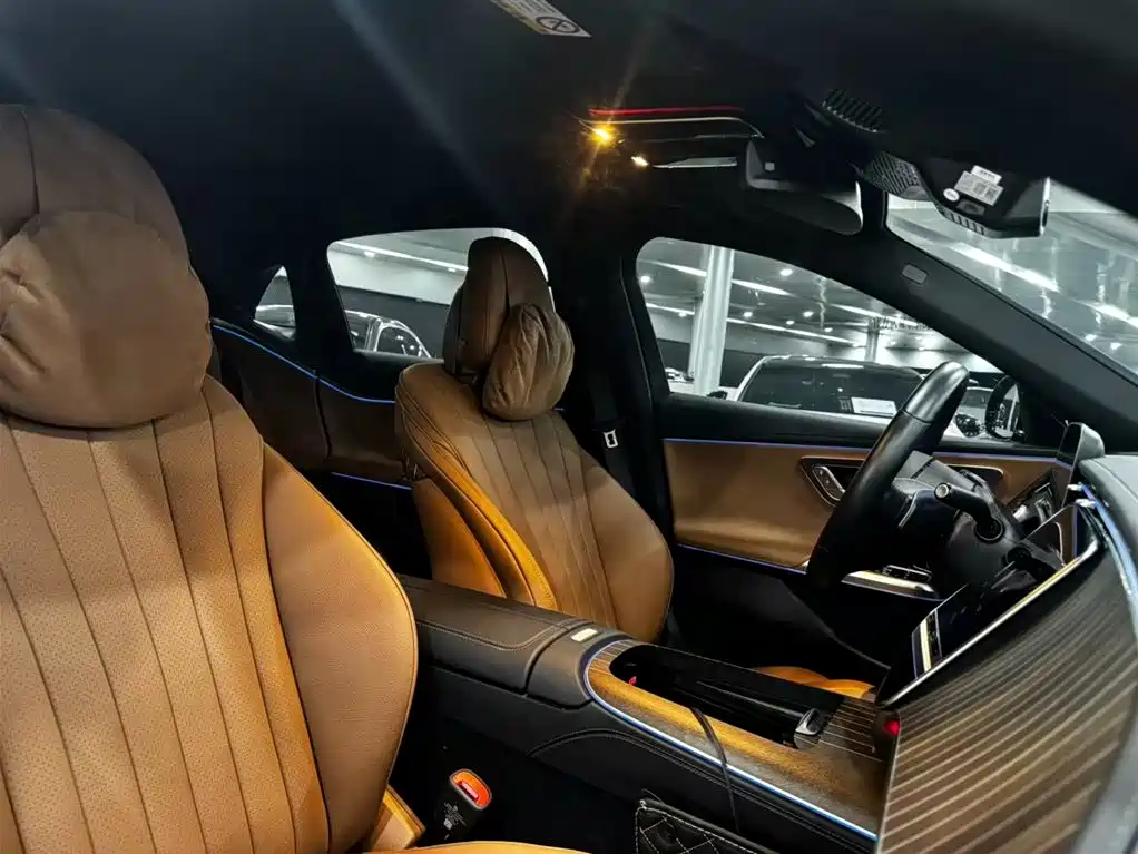 Mercedes-Benz E-Class — миниатюра 21