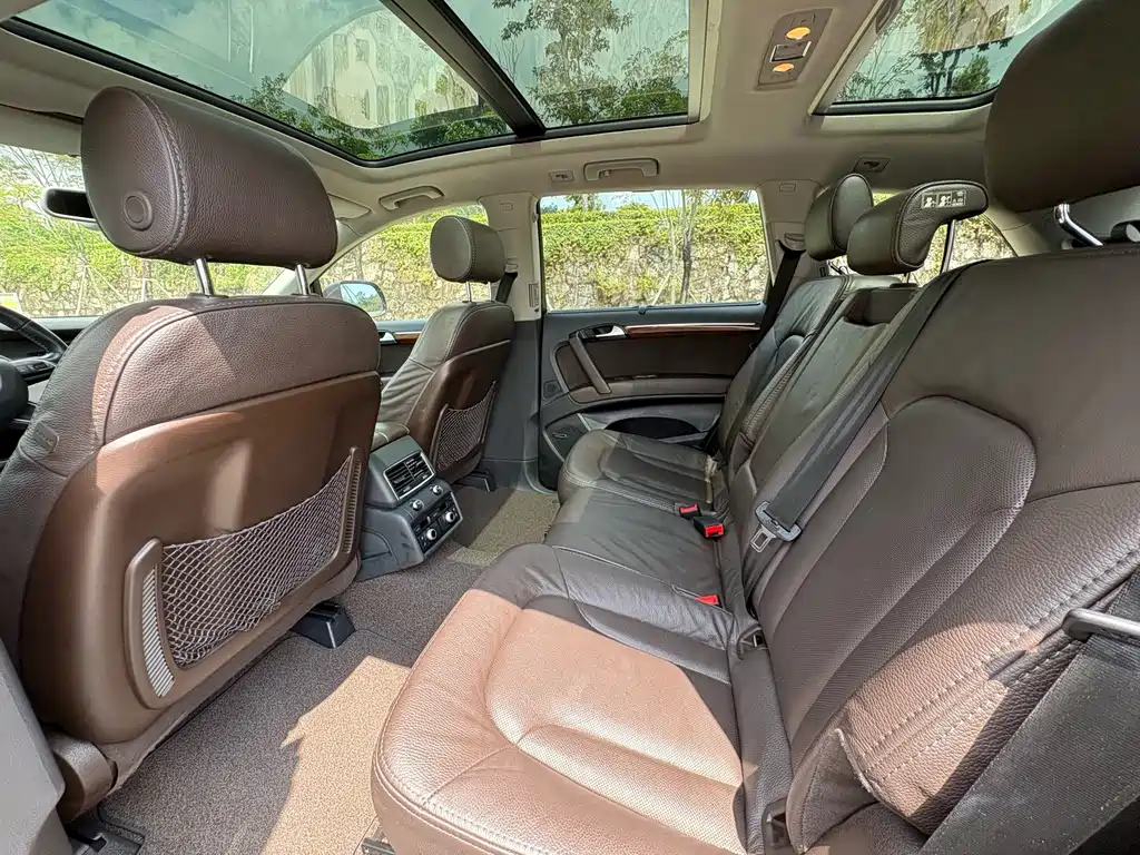 Audi Q7 — миниатюра 6